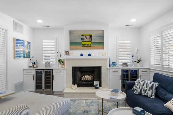 Block from the Beach – Pristine Avalon Condo Just One Block from the Beach! - Image 1